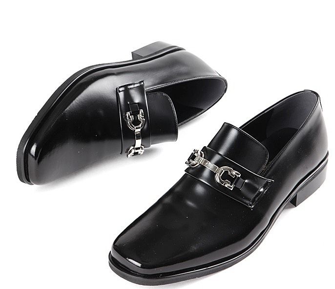 Men's loafers with buckles