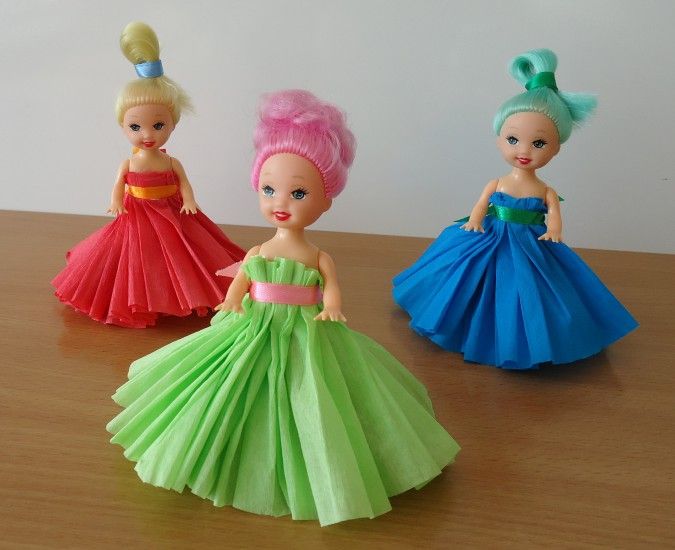 Corrugated paper for doll dresses