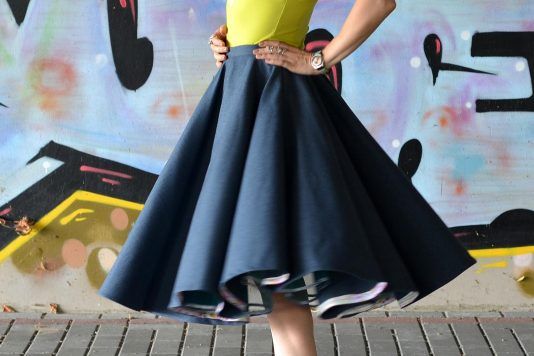 Blue knee-length semi-sun skirt