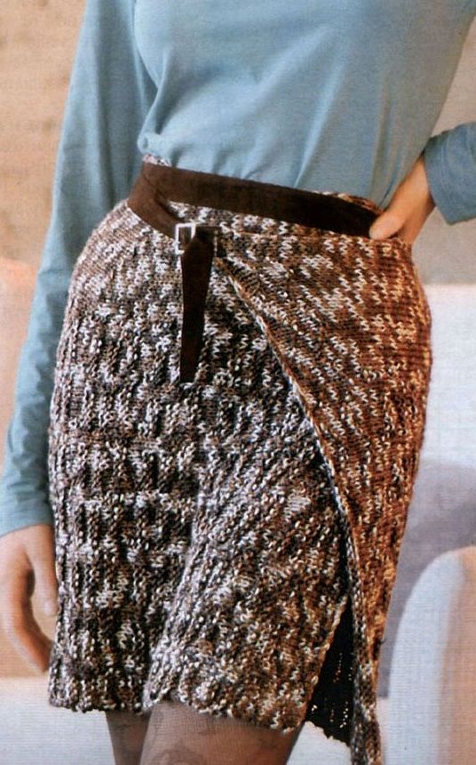 Melange skirt na may ribbed knitting