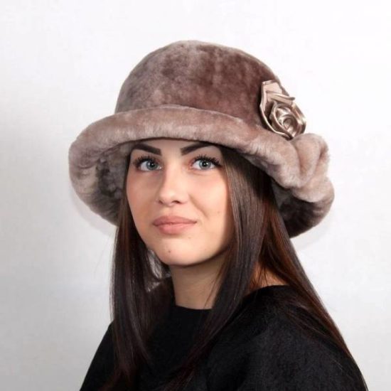 Mouton hat