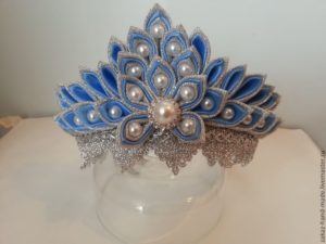 Nuostabi tiara