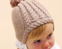 bambino con un cappello