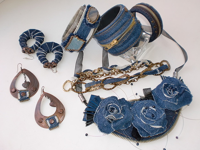 jewelry from old jeans