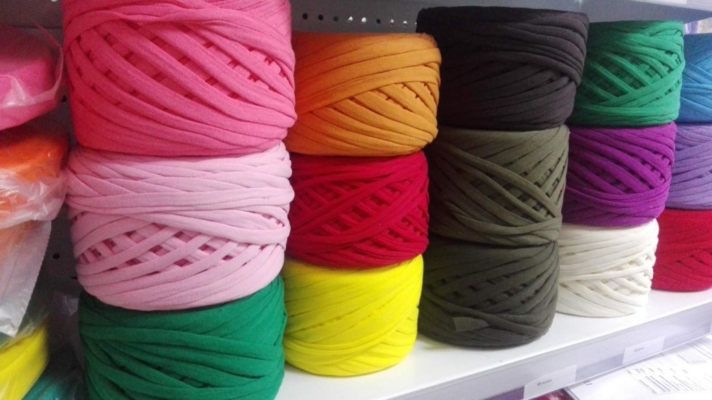 Box knitted yarn