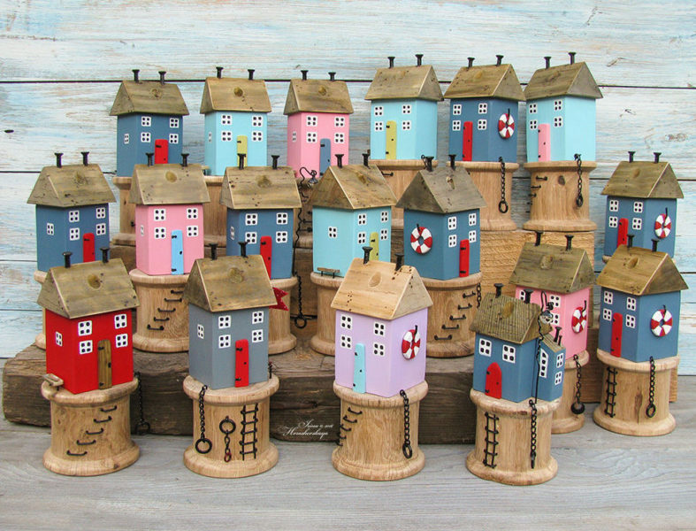 thread storage houses