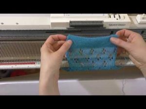 knitting process on a knitting machine