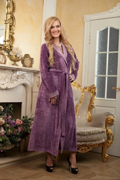 velor robe