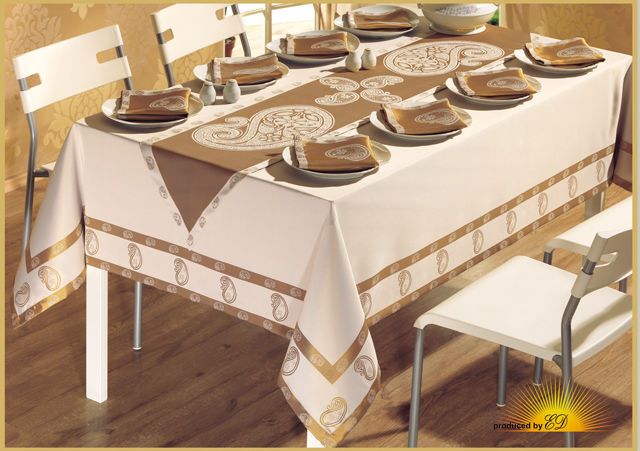 tablecloth made of natural fabrics