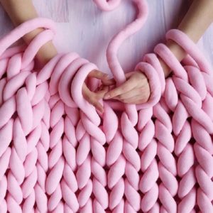 hand knitting with thick yarn