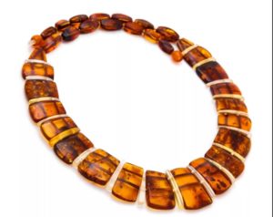 Malaking amber beads