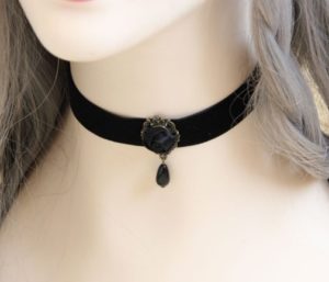 velvet choker