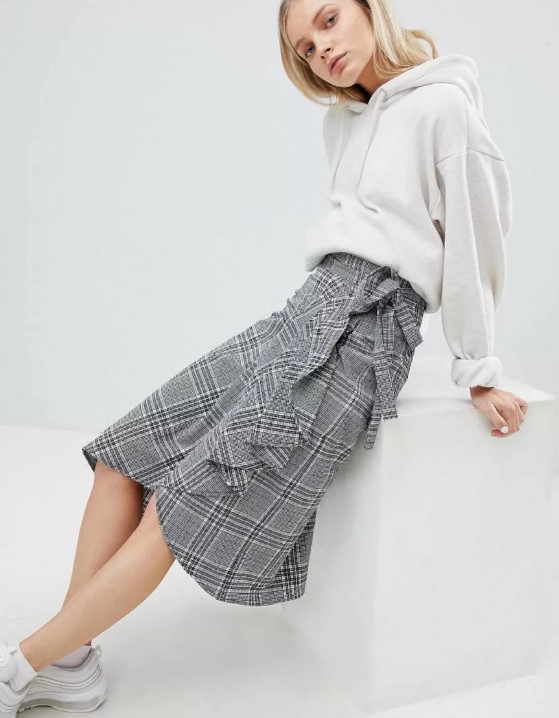 Gray checkered asymmetrical skirt