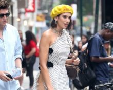 Si Dua Lipa ay naging 'Commando' sa NY!