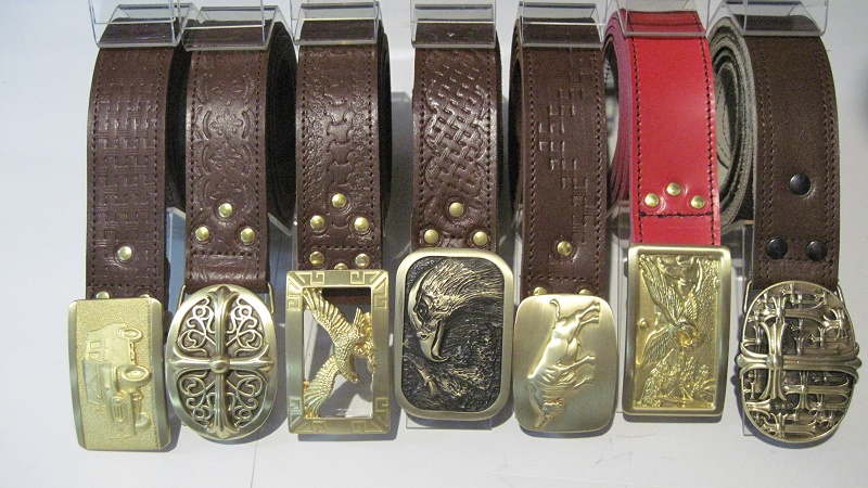 mga uri ng belt buckles