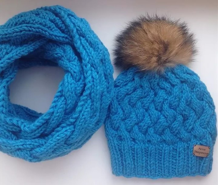 blue voluminous hat with scarf