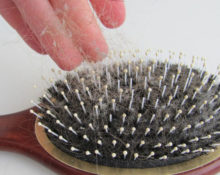 how to clean a comb from hair