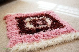 DIY thread rug