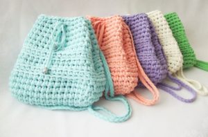 Strickrucksack aus Strickgarn