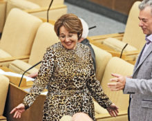 Que roupas as deputadas russas preferem?