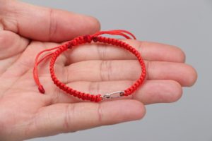 DIY red thread bracelet