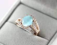 batu biru dalam cincin