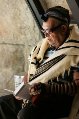 tefillin nebo totapot