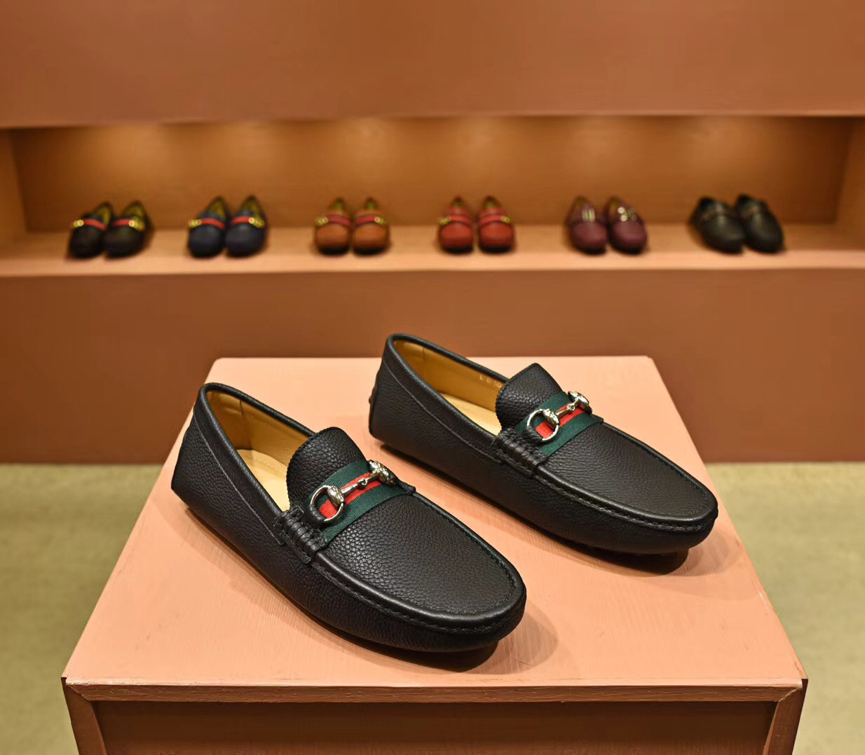 Men's leather loafers from Gucci