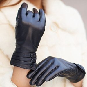 schwarze Handschuhe