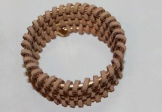 färdigt läderarmband