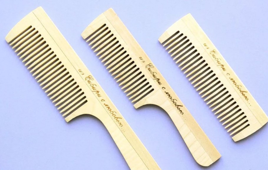 cleaning wooden combs