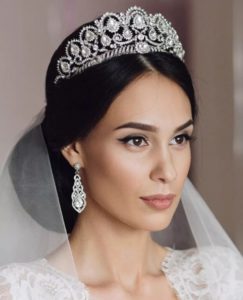 veil with tiara 1