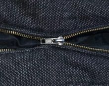 zipper on bag 2