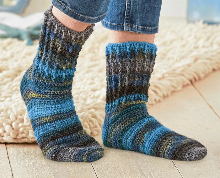 men's crochet socks