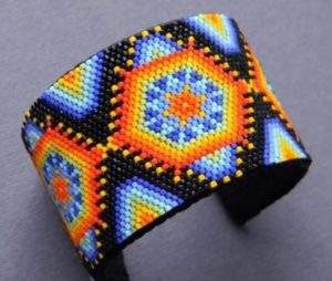 veve et armbånd fra perler 3