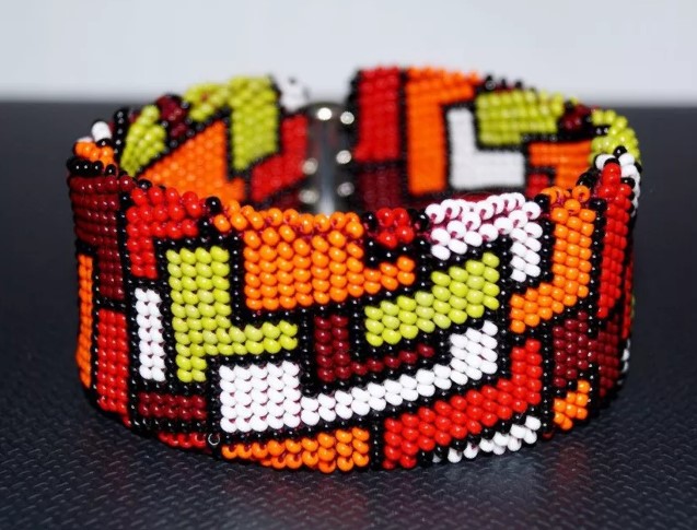 væv et armbånd af perler 6