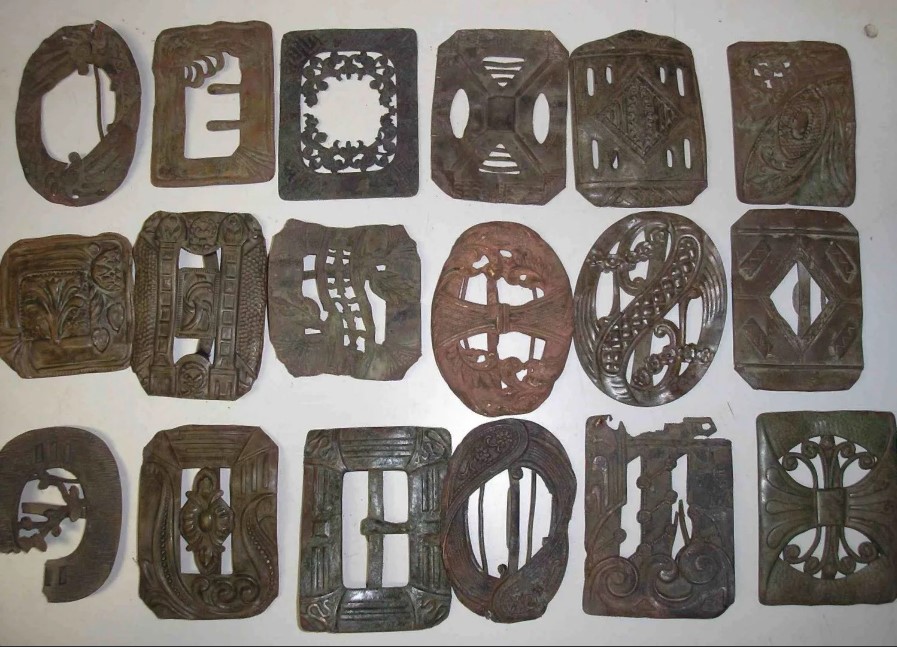 women's vintage buckles