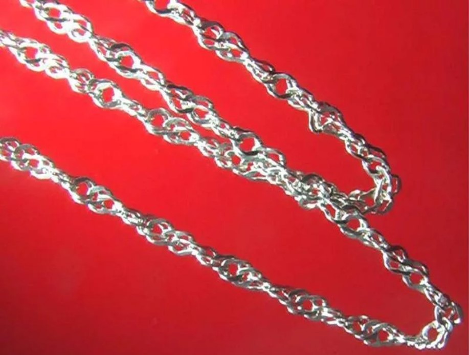 women's chain 2