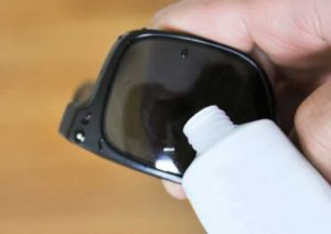 Features of polishing sunglasses