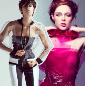 mannequins en vêtements en plastique