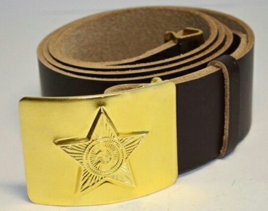 ceinture avec plaque