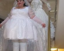 Des robes de mariée ridicules dont tout le monde se moquait