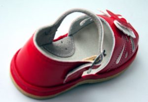 arch support in children's shoes