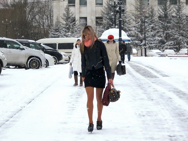 mini skirt in winter