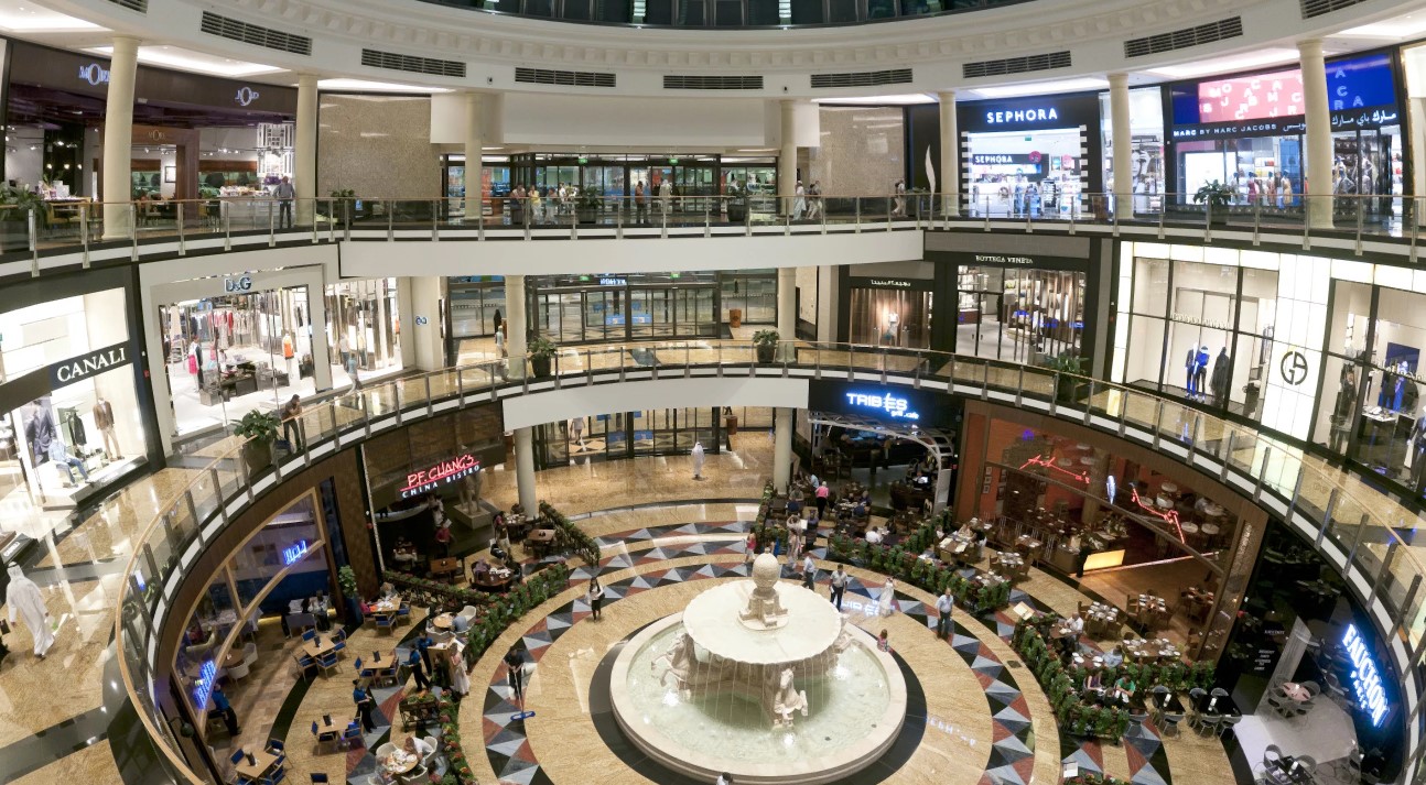 centro commerciale degli Emirati Arabi Uniti