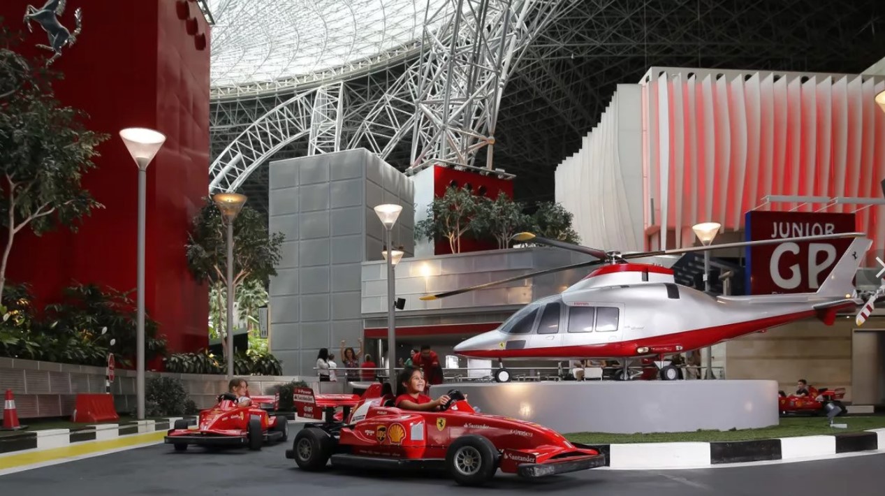 Emiratos Árabes Unidos Ferrari Wold Abu Dhabi