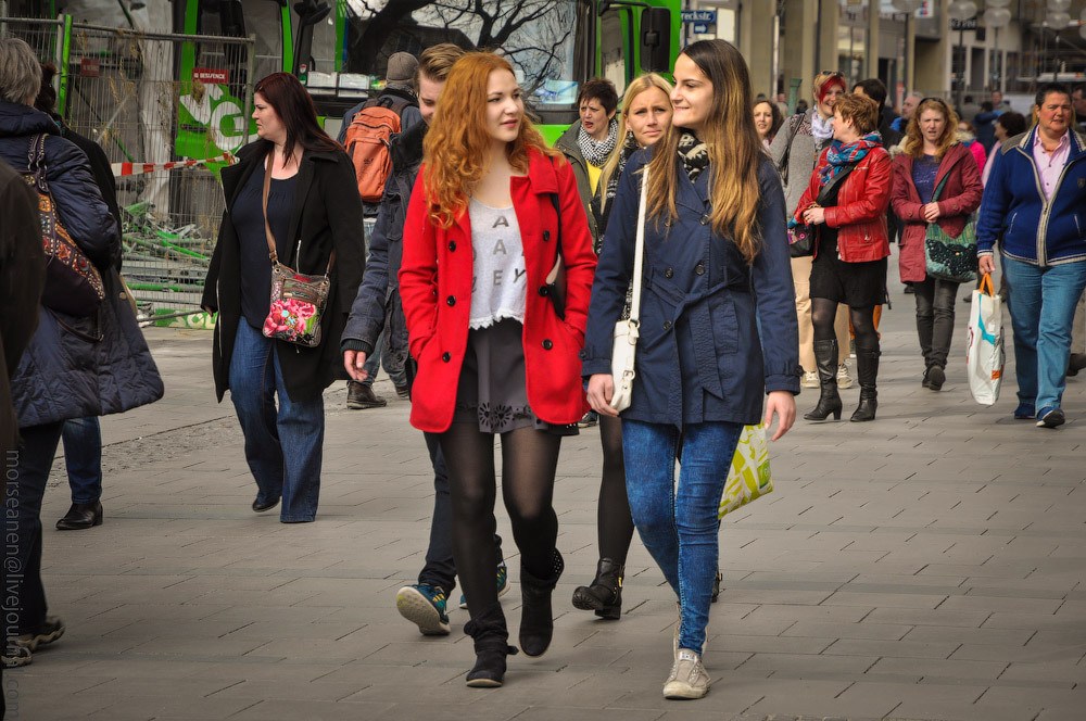 Femmes allemandes dans la rue 