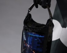 bag with screen