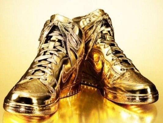 guld sneakers