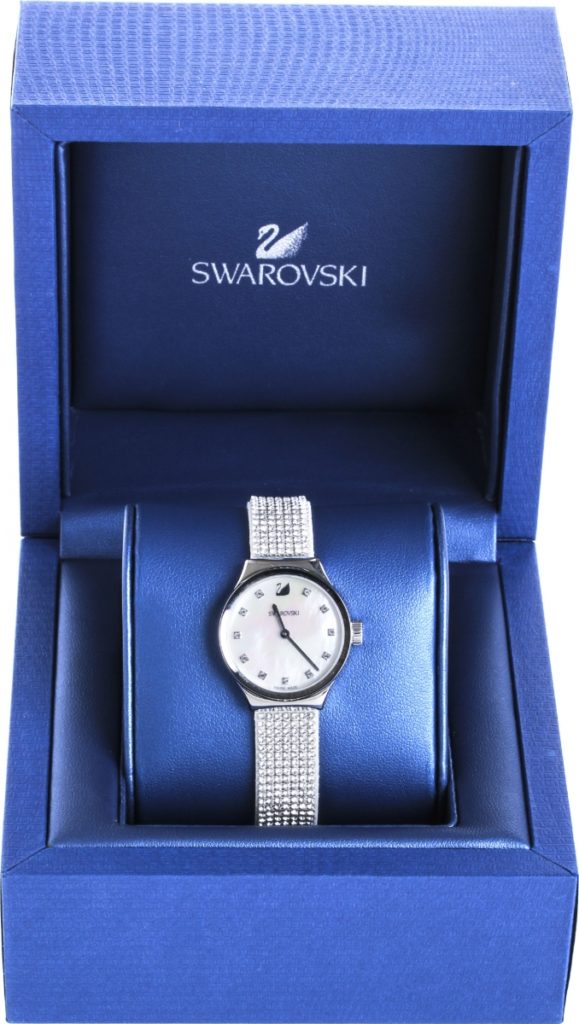 đồng hồ Swarovski